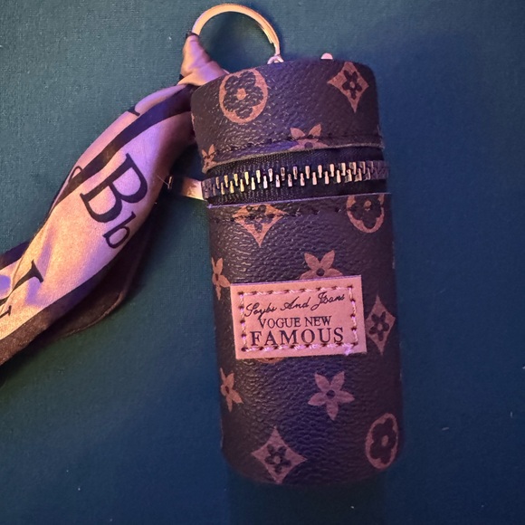 Lipstick zip holder/key chain NEW - Picture 5 of 6